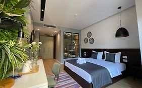 Retreat Apartments
